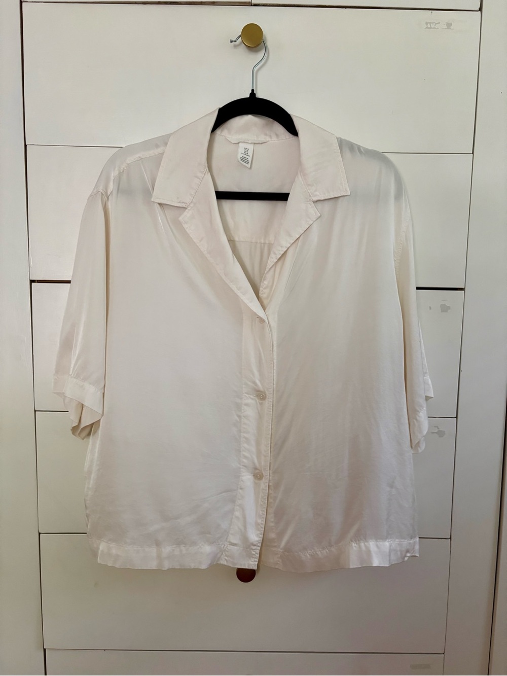 H&M Light Cream Short Sleeve Button Blouse